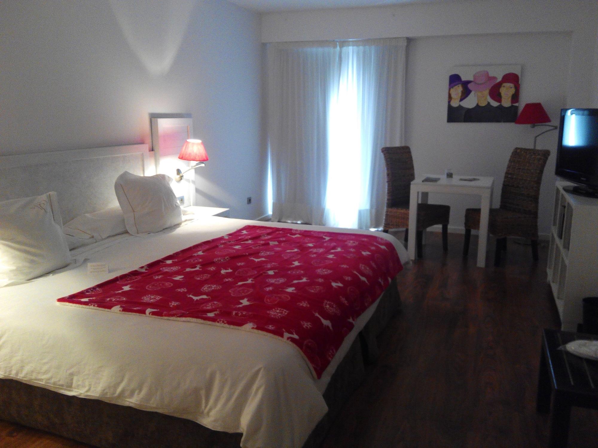 Abadia Del Pirineo Hotel Трамакастиля де Тена Екстериор снимка
