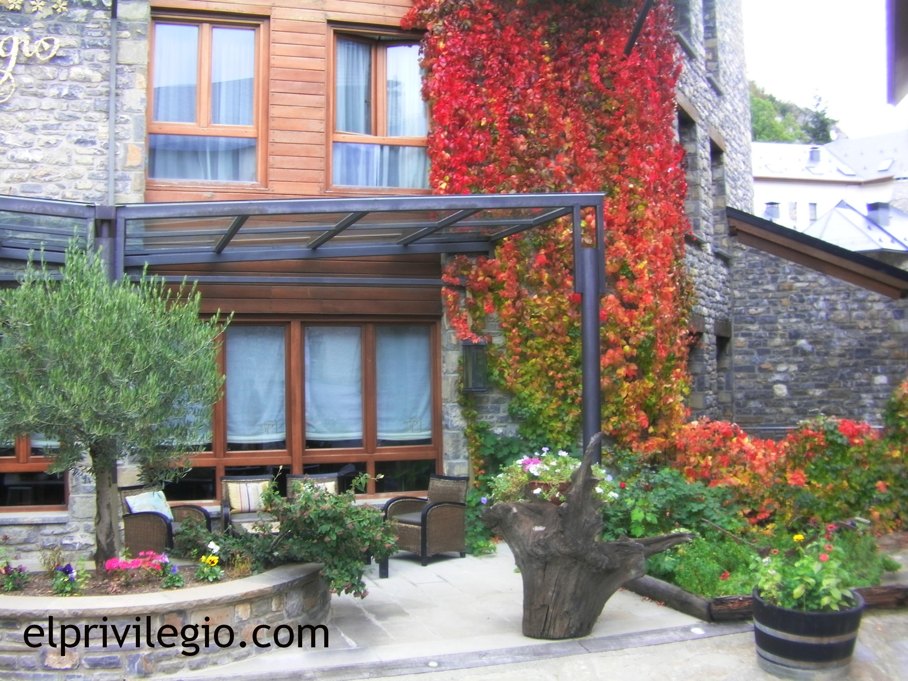 Abadia Del Pirineo Hotel Трамакастиля де Тена Екстериор снимка