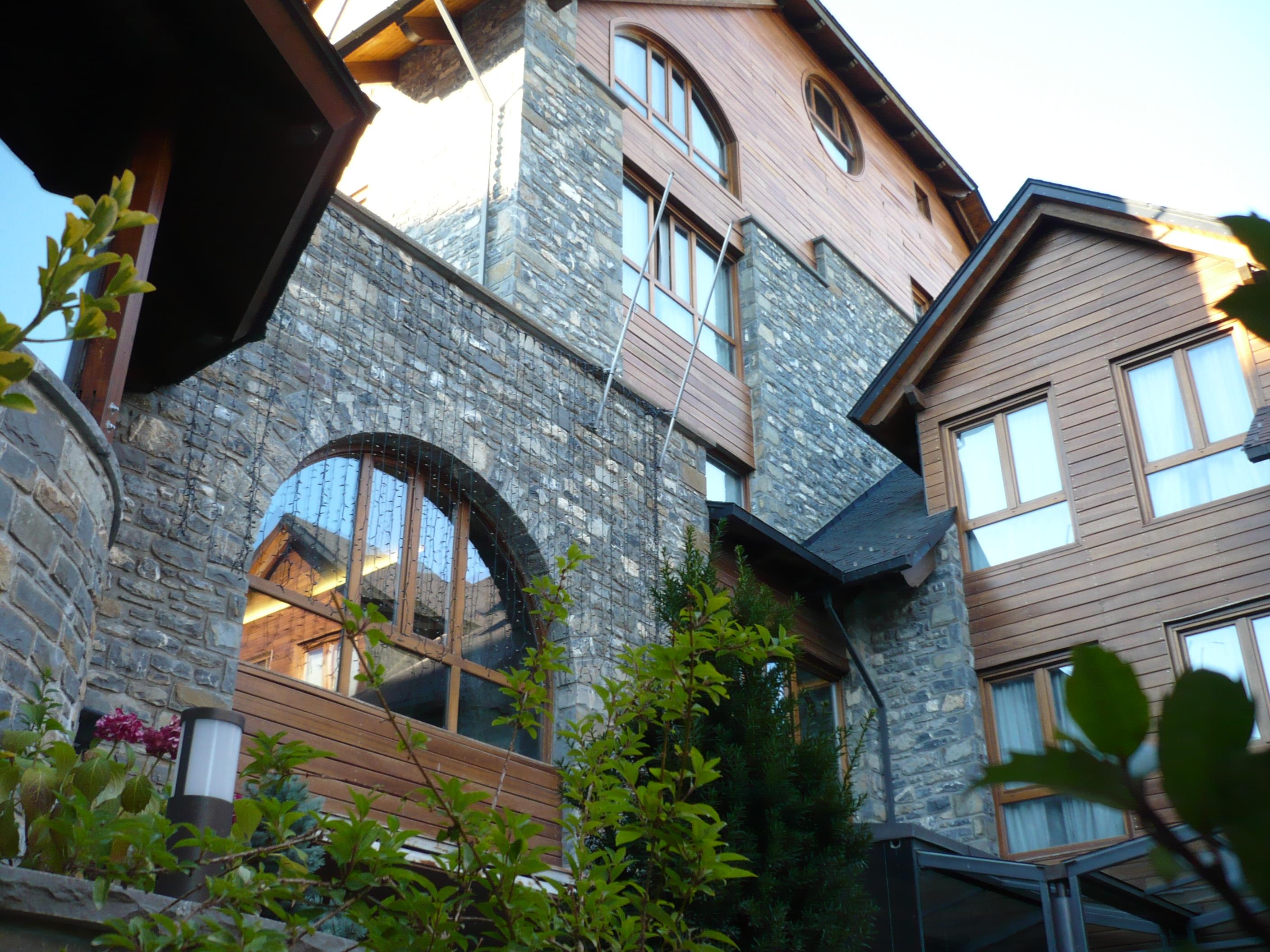 Abadia Del Pirineo Hotel Трамакастиля де Тена Екстериор снимка
