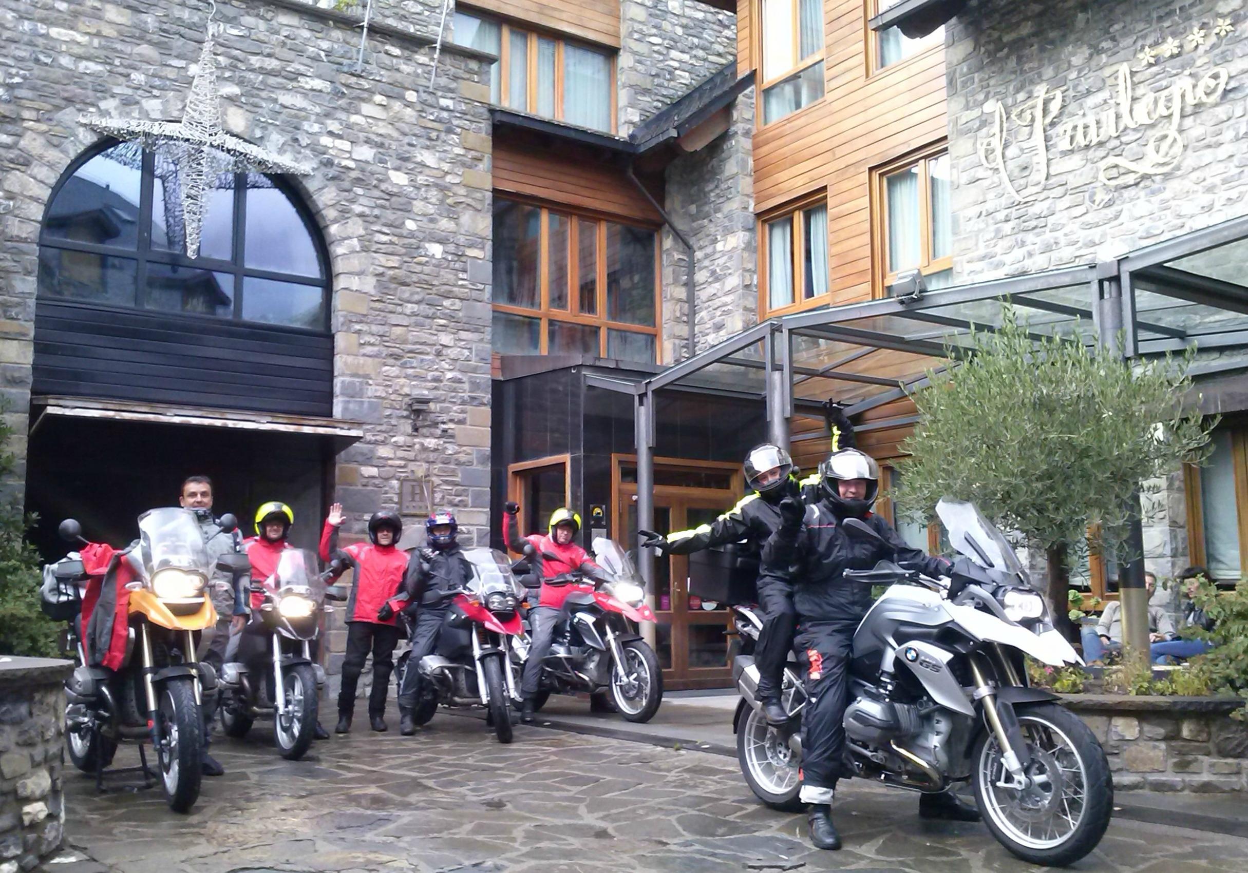 Abadia Del Pirineo Hotel Трамакастиля де Тена Екстериор снимка