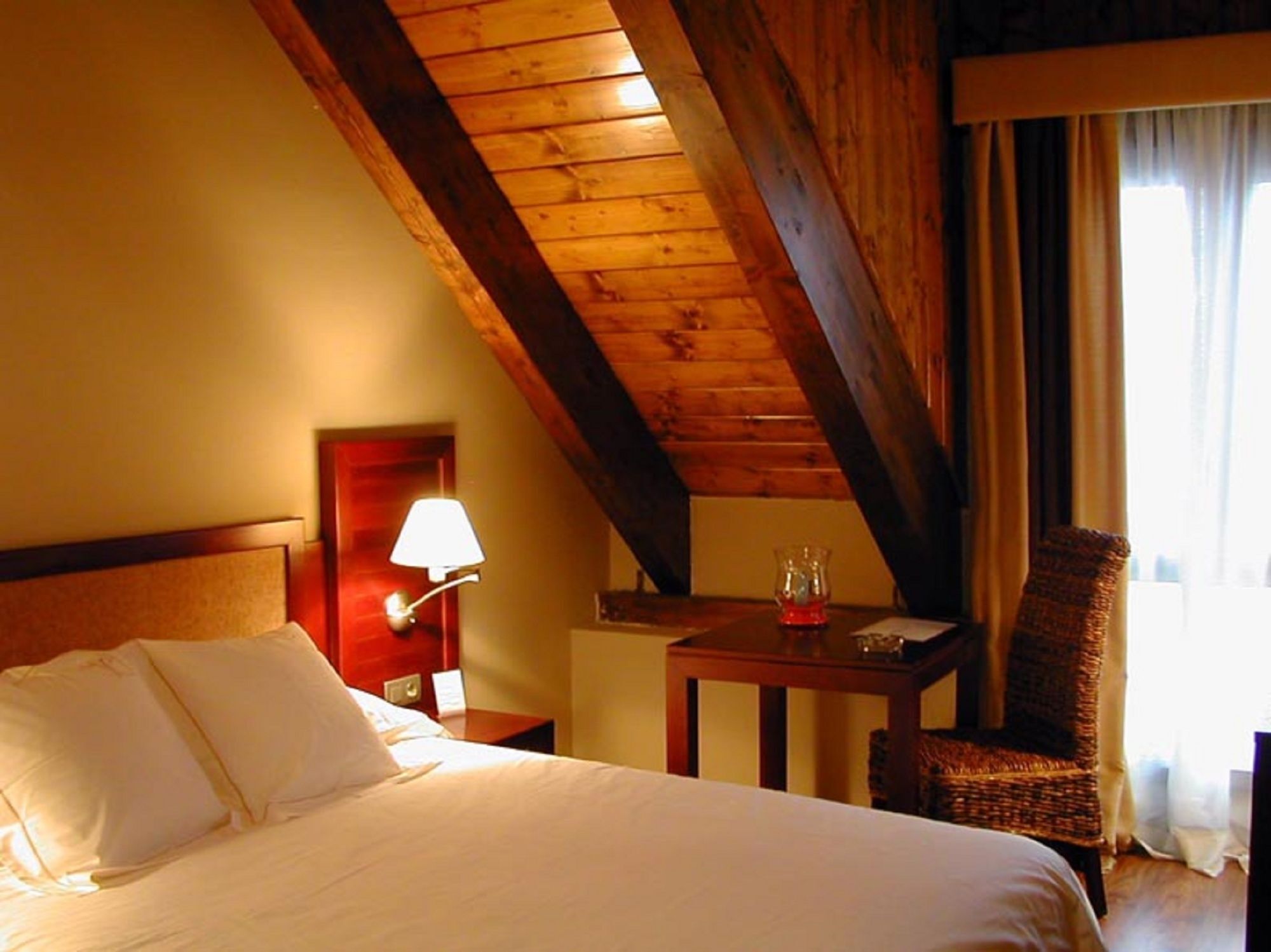 Abadia Del Pirineo Hotel Трамакастиля де Тена Екстериор снимка