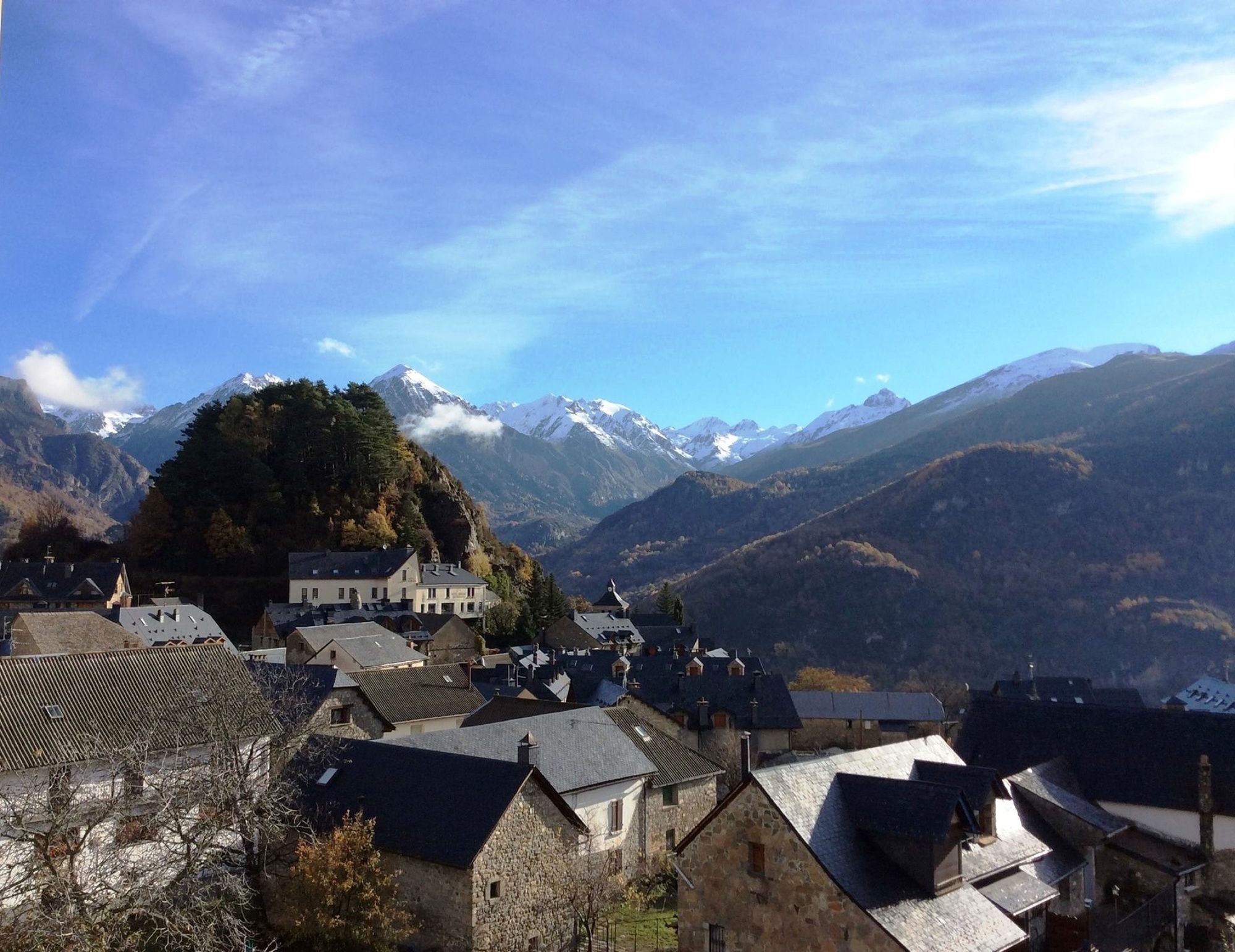 Abadia Del Pirineo Hotel Трамакастиля де Тена Екстериор снимка